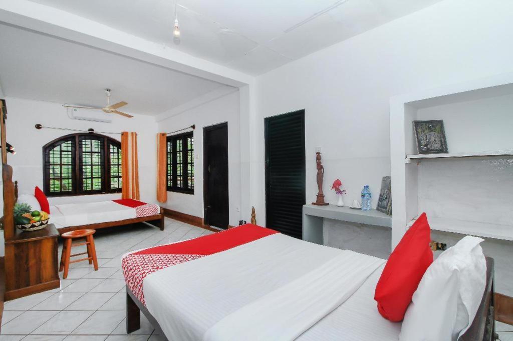 Sunny'S Garden Hotel Ambalangoda  Exteriér fotografie